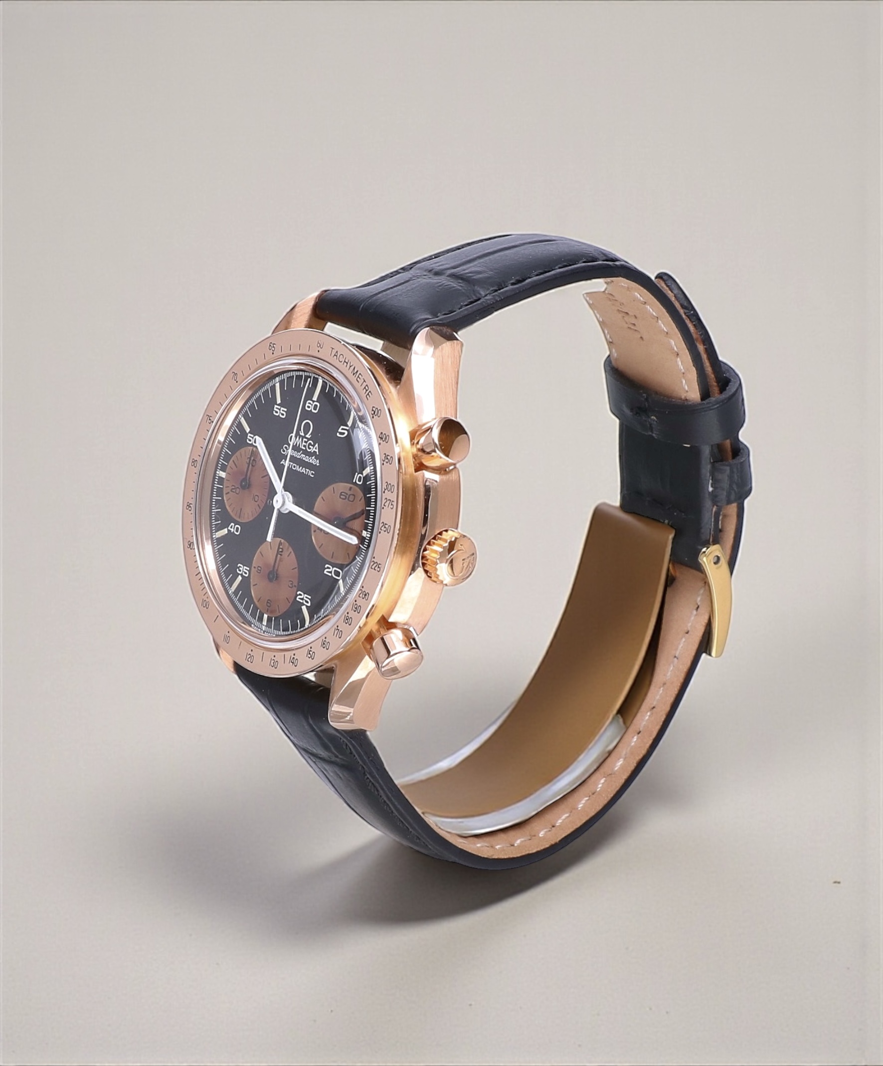 1750033 Omega Speedmaster Reduced Rose Gold Black Dial 39 mm // 18 KRT