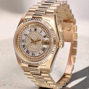 18038 Rolex Oyster Day-Date President Yellow Gold Diamond Dial 36 mm // 18 KRT