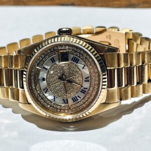 18038 Rolex Oyster Day-Date President Yellow Gold Diamond Dial 36 mm // 18 KRT