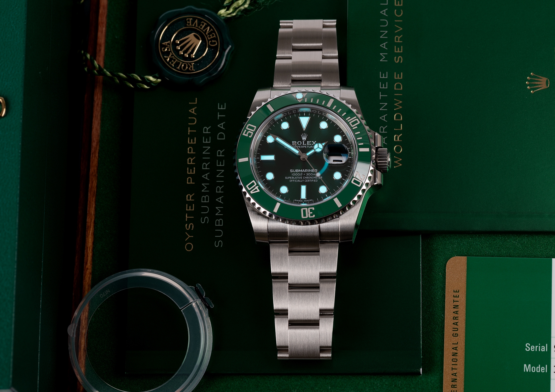 116610LV Rolex Oyster Submariner Steel Hulk Green Dial 40 mm // Full Set 2019