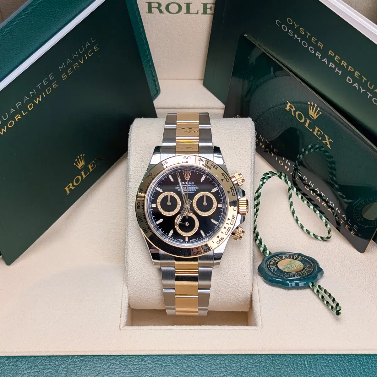 126503 Rolex Oyster Daytona Cosmograph Gold Steel Black Dial 40 mm // Full Set 2026